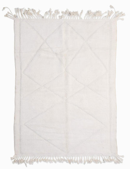 White Wool Subtle Diamond Rug 7.6 x 5.28 ft / 232 x 161 cm