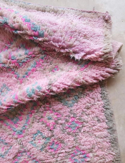 Moroccan Pink Accent Rug 7.2 x 3 ft / 218 x 92 cm - Surcoma