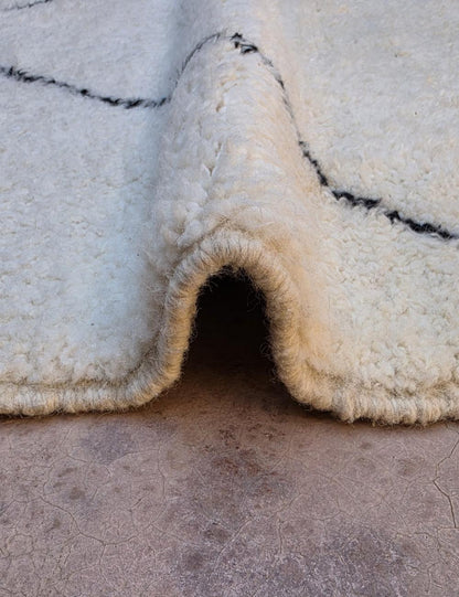 Fine Black Diamond Beni Ourain Rug 11.3 x 7.87 ft / 344 x 240 cm