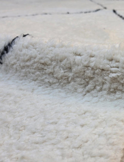 Fine Black Diamond Beni Ourain Rug 11.3 x 7.87 ft / 344 x 240 cm