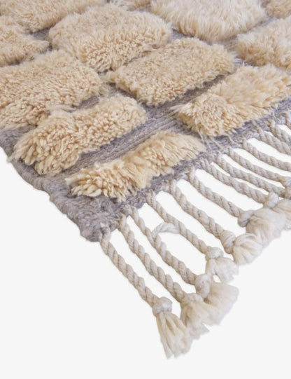 Small Beni Mrirt Moroccan Rug with Plush Wool Grid Design 4.9 x 3.3 ft / 150 x 102 cm - Surcoma