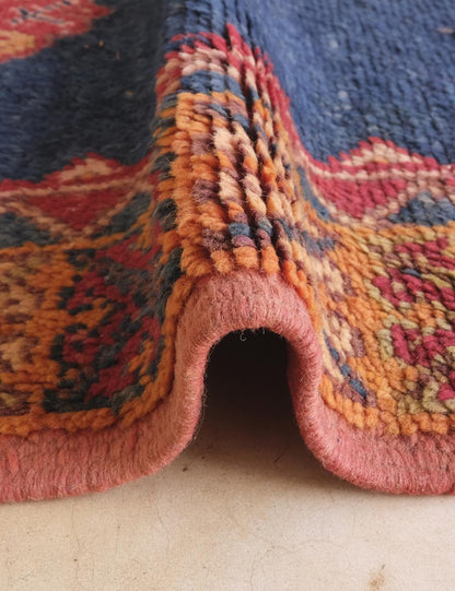 Small Tribal Moroccan Rug 5.1 x 3.6 ft / 156 x 112 cm