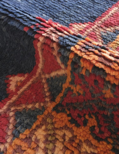 Small Tribal Moroccan Rug 5.1 x 3.6 ft / 156 x 112 cm