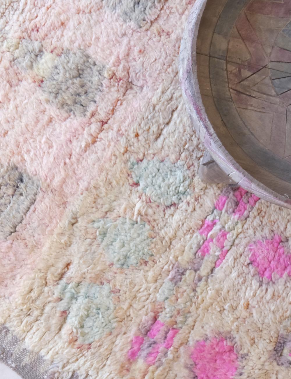 Moroccan Vintage Boujad Rug 7.9 x 5.2 ft / 240 x 160 cm