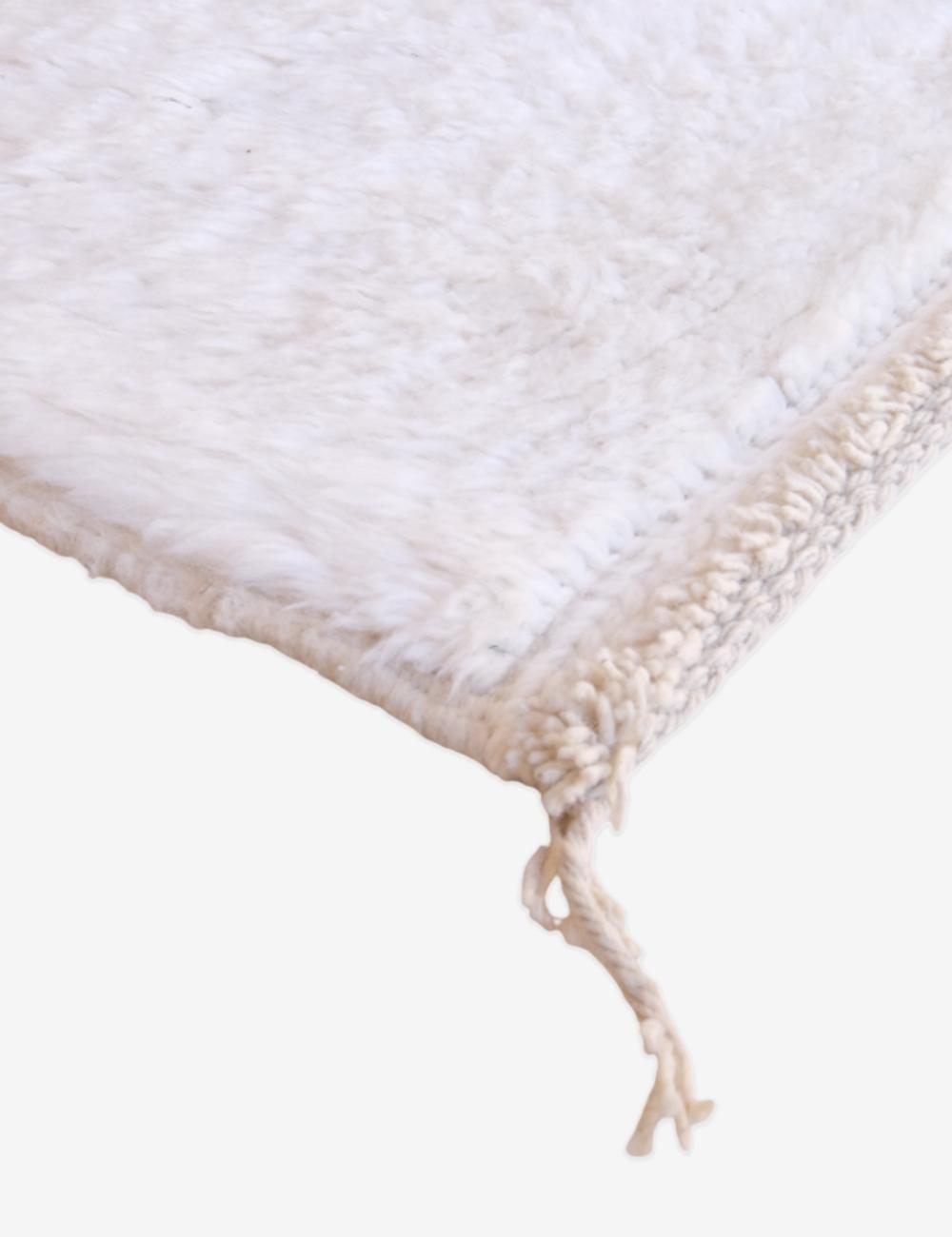 Moroccan White Solid Wool Rug 14.7 x 10.3 ft / 448 x 314 cm