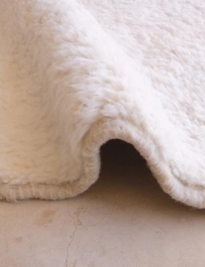 Moroccan White Solid Wool Rug 14.7 x 10.3 ft / 448 x 314 cm