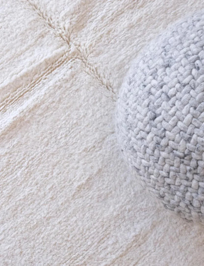 Moroccan White Solid Wool Rug 7.9 x 5.2 ft / 240 x 161 cm - Surcoma