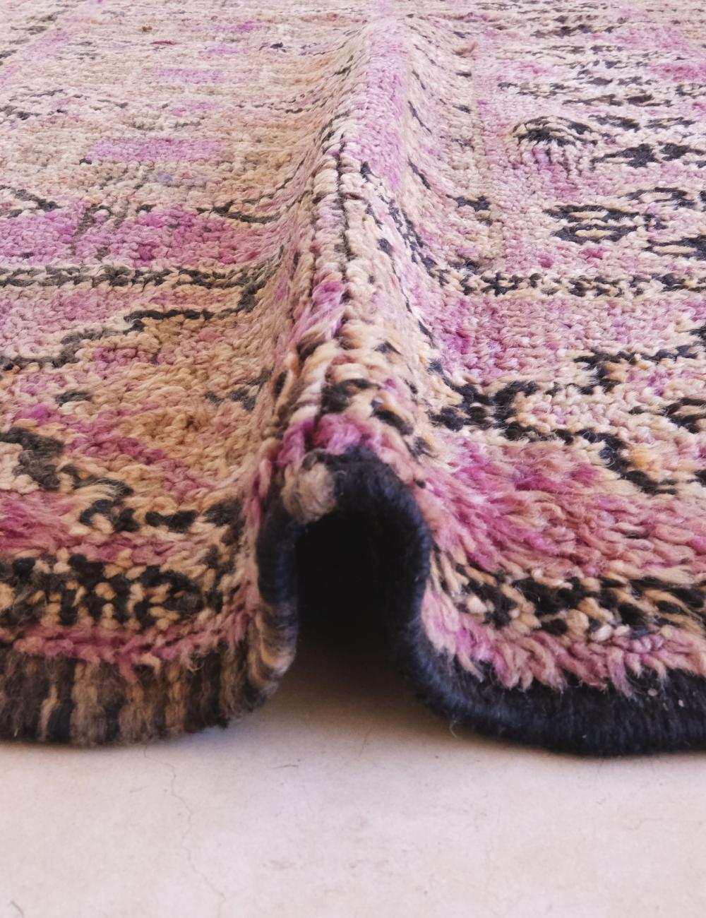 Dusky Lavender Vintage Moroccan Rug 10 x 6.3 ft / 306 x 193 cm