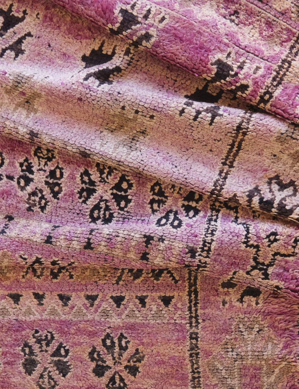 Dusky Lavender Vintage Moroccan Rug 10 x 6.3 ft / 306 x 193 cm