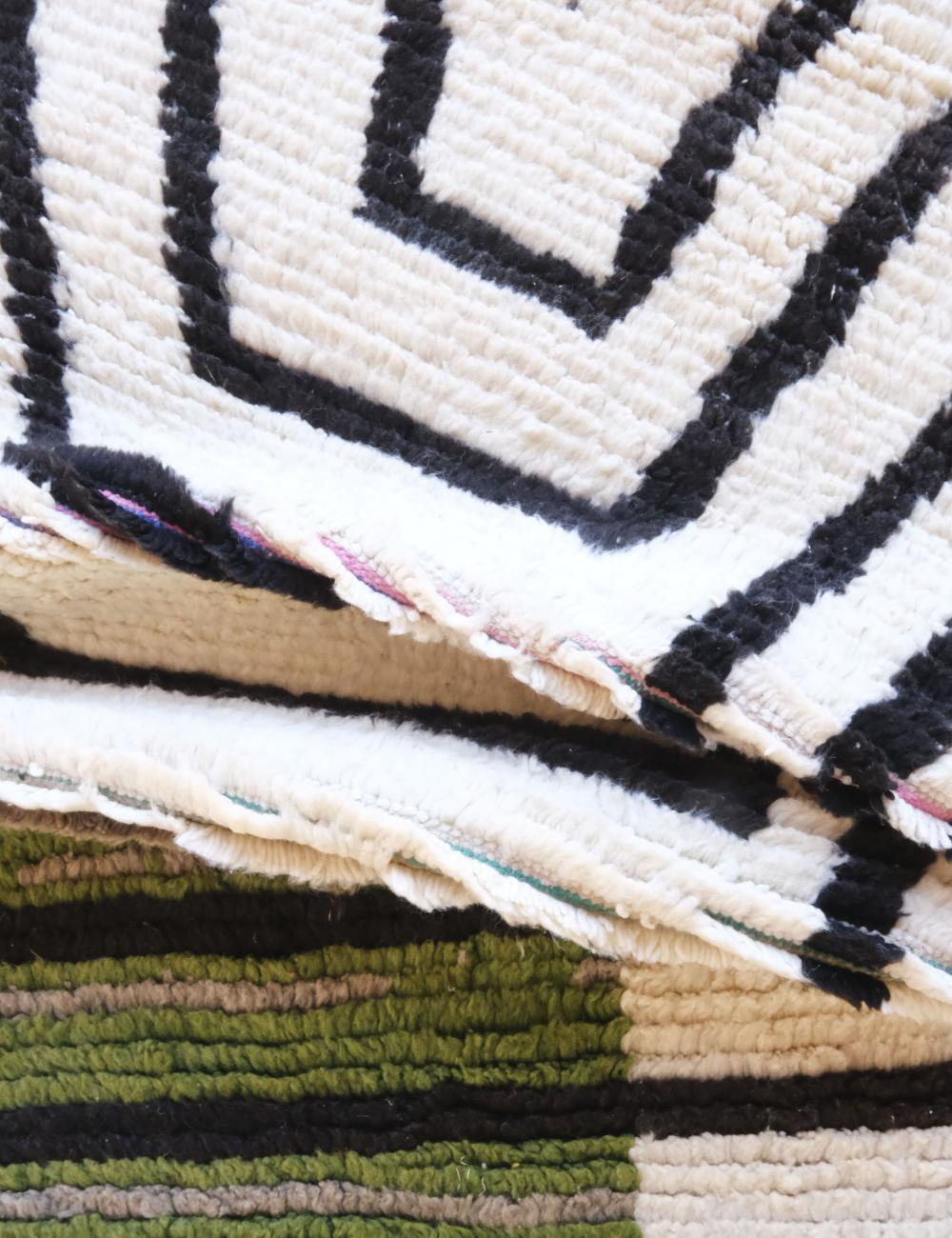 Modern Hallway Rug 12.1 x 4.2 ft / 370 x 129 cm