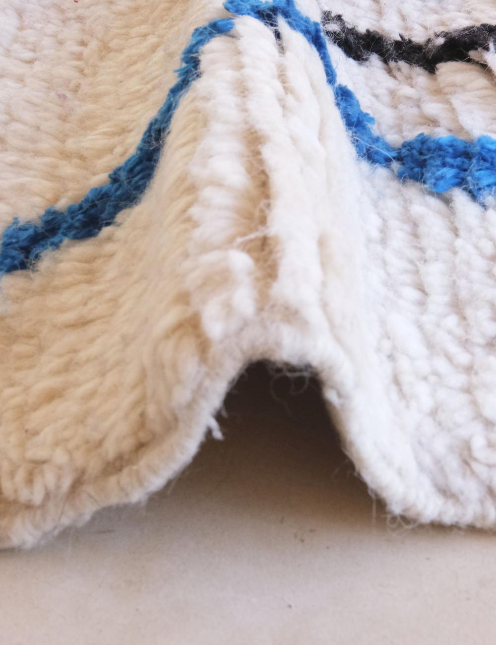 Red and Blue Rug 9.8 x 6.2 ft / 300 x 191 cm