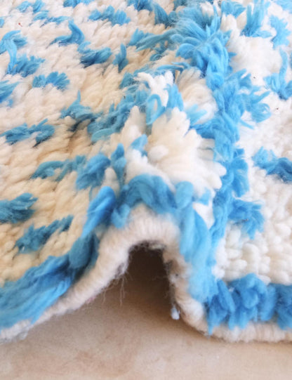 Mini Berber Rug 4.7 x 2.6 ft / 143 x 80 cm