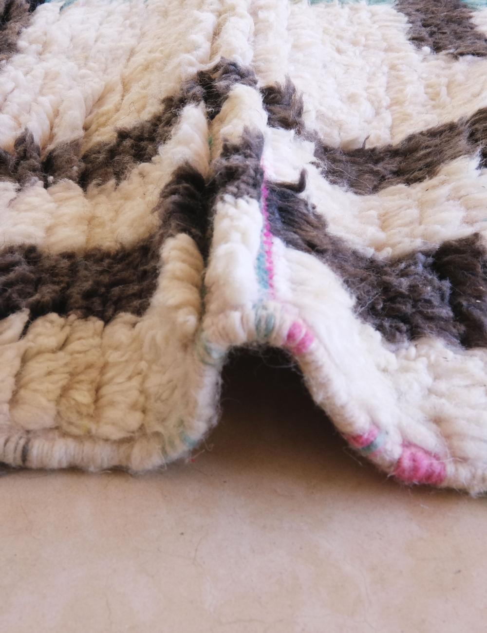 Bold Pattern Carpet 12.4 x 7.9 ft / 378 x 242 cm