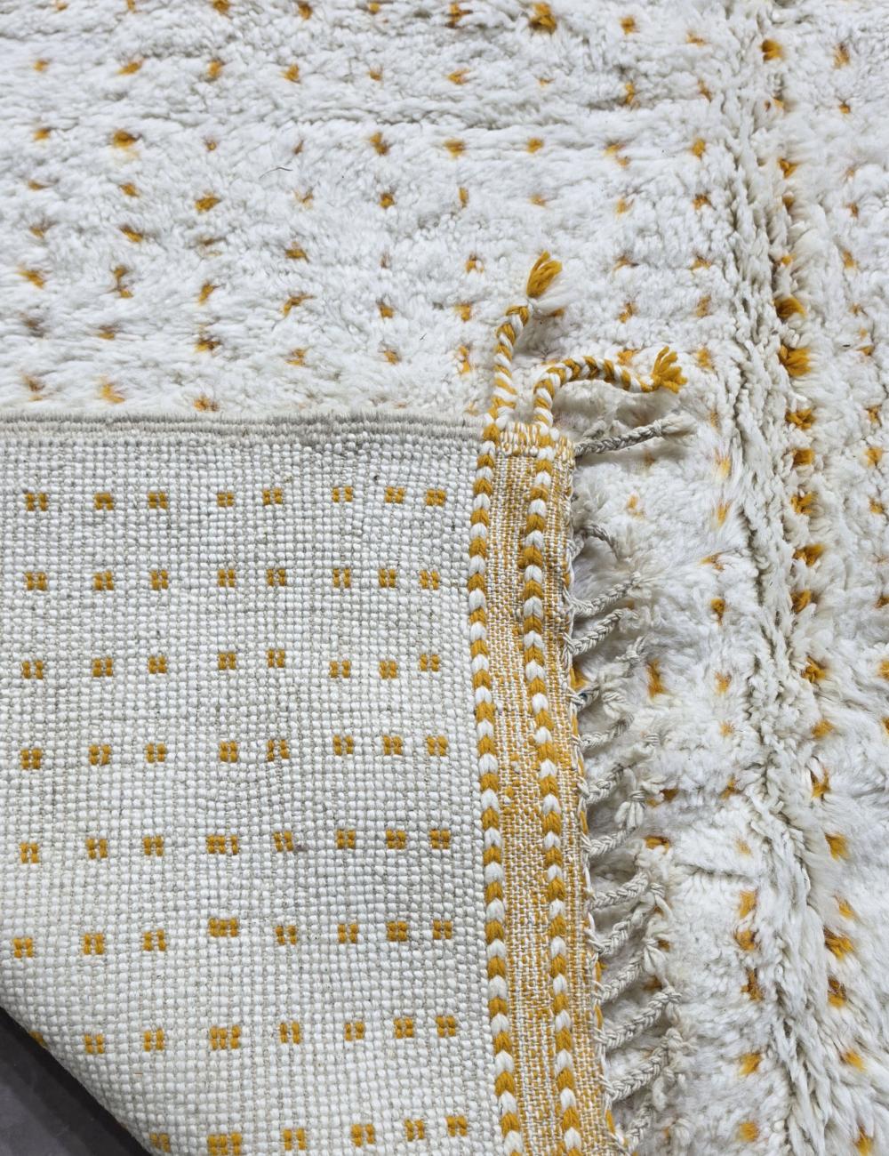 Morocco polka dot rug 9.1 x 6.9 ft / 276 x 211 cm