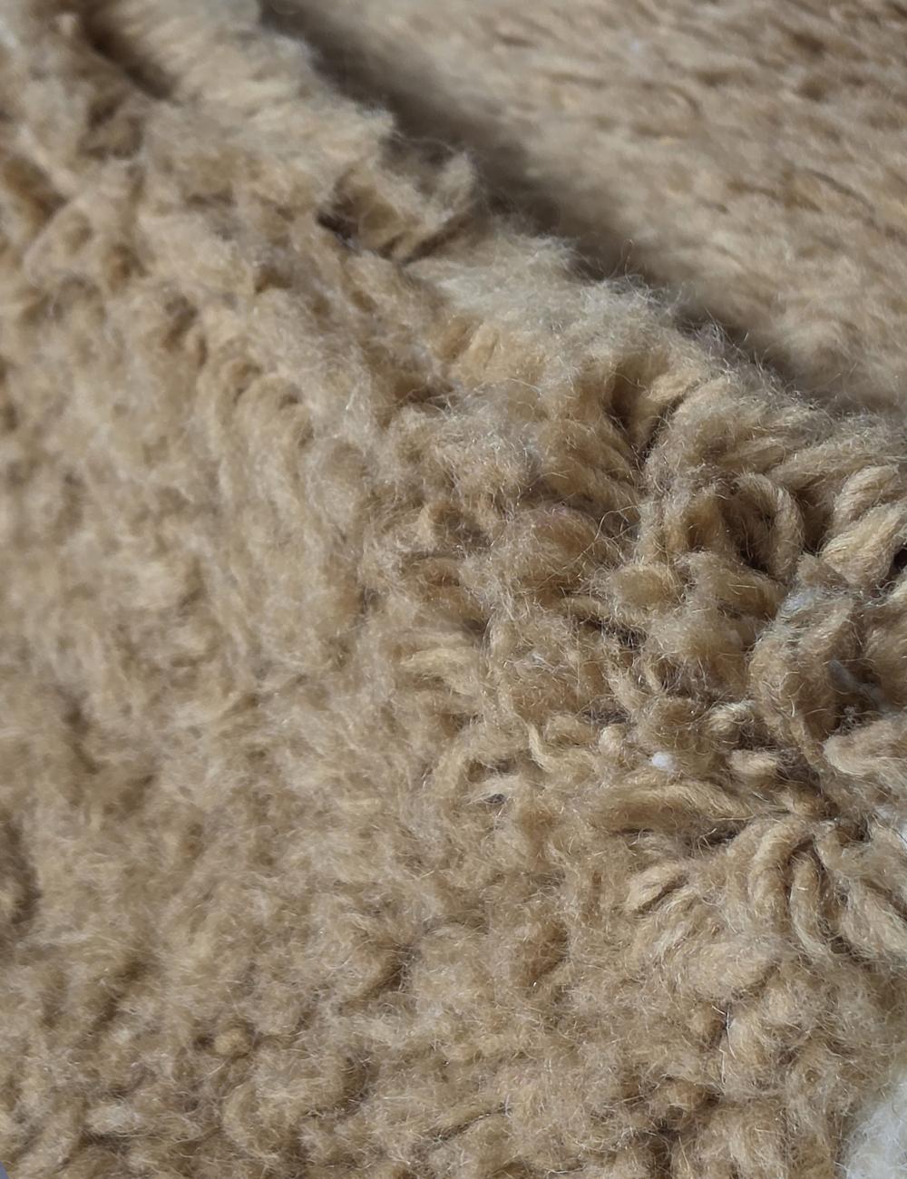 Neutral Moroccan Berber Rug 8.4 x 5.9 ft / 255 x 180 cm