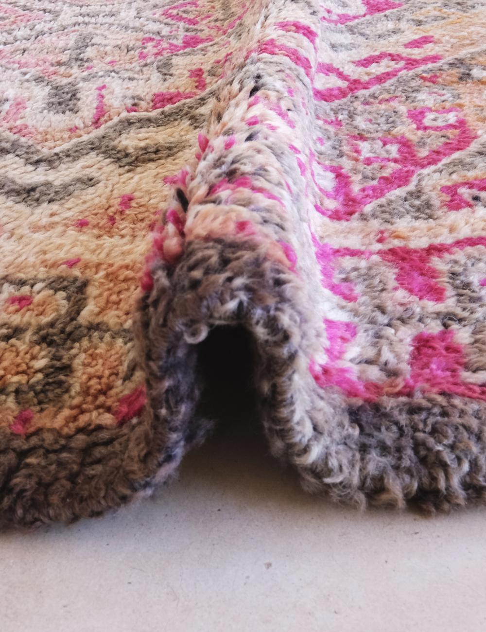 Neutral Moroccan Wool Rug 12.9 x 6 ft / 392 x 185 cm