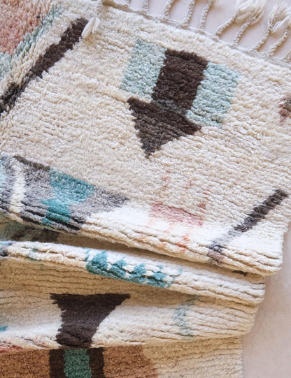 Earthy Tone Rug 8.3 x 5.7 ft / 253 x 174 cm