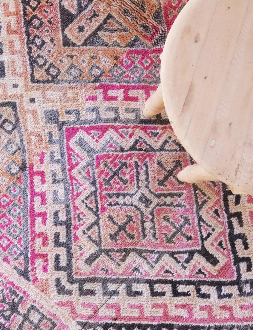 Neutral Moroccan Wool Rug 12.9 x 6 ft / 392 x 185 cm