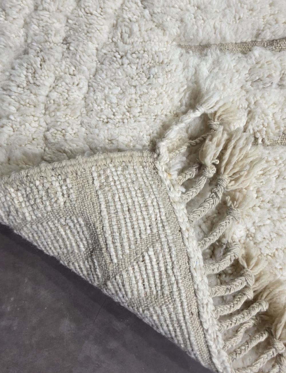 Off-White Moroccan Runner Rug 7 x 2 ft / 214 x 63 cm