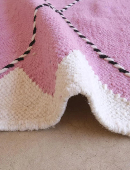 Pink Kilim Moroccan Rug 8 x 5.6 ft / 245 x 171 cm - Surcoma