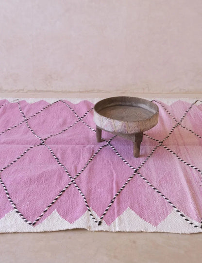 Pink Kilim Moroccan Rug 8 x 5.6 ft / 245 x 171 cm - Surcoma