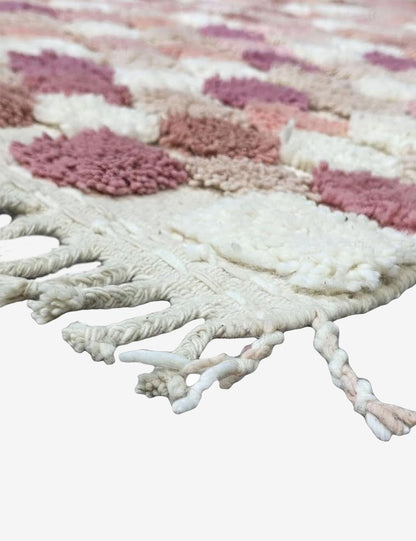Pink Textured Checkered Rug 9.4 x 8 ft / 287 x 245 cm