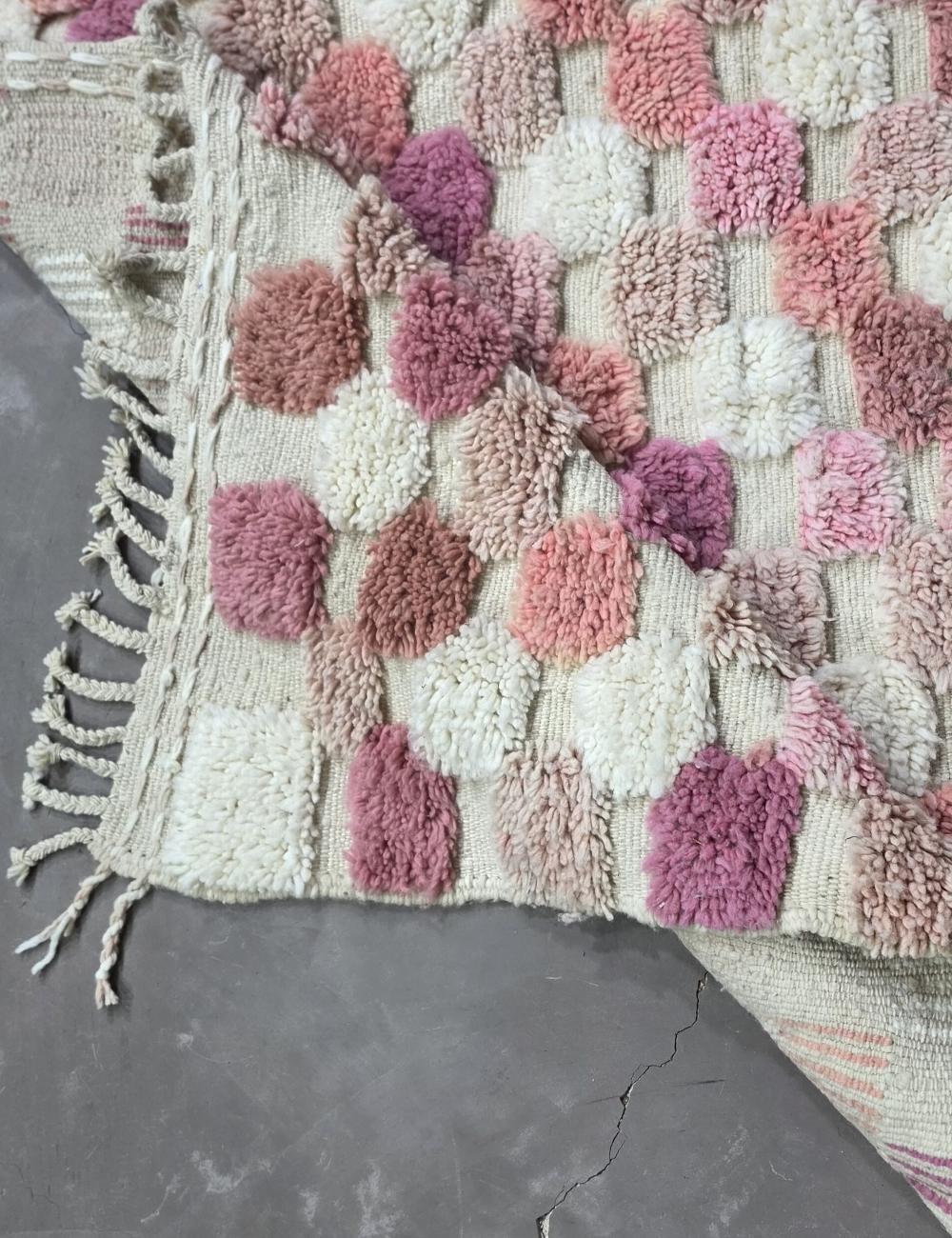 Pink Textured Checkered Rug 9.4 x 8 ft / 287 x 245 cm