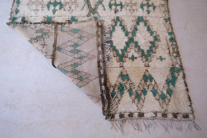 Moroccan Off-White and Green Marmoucha Rug 9.4 x 7 ft / 287 x 214 cm - Surcoma