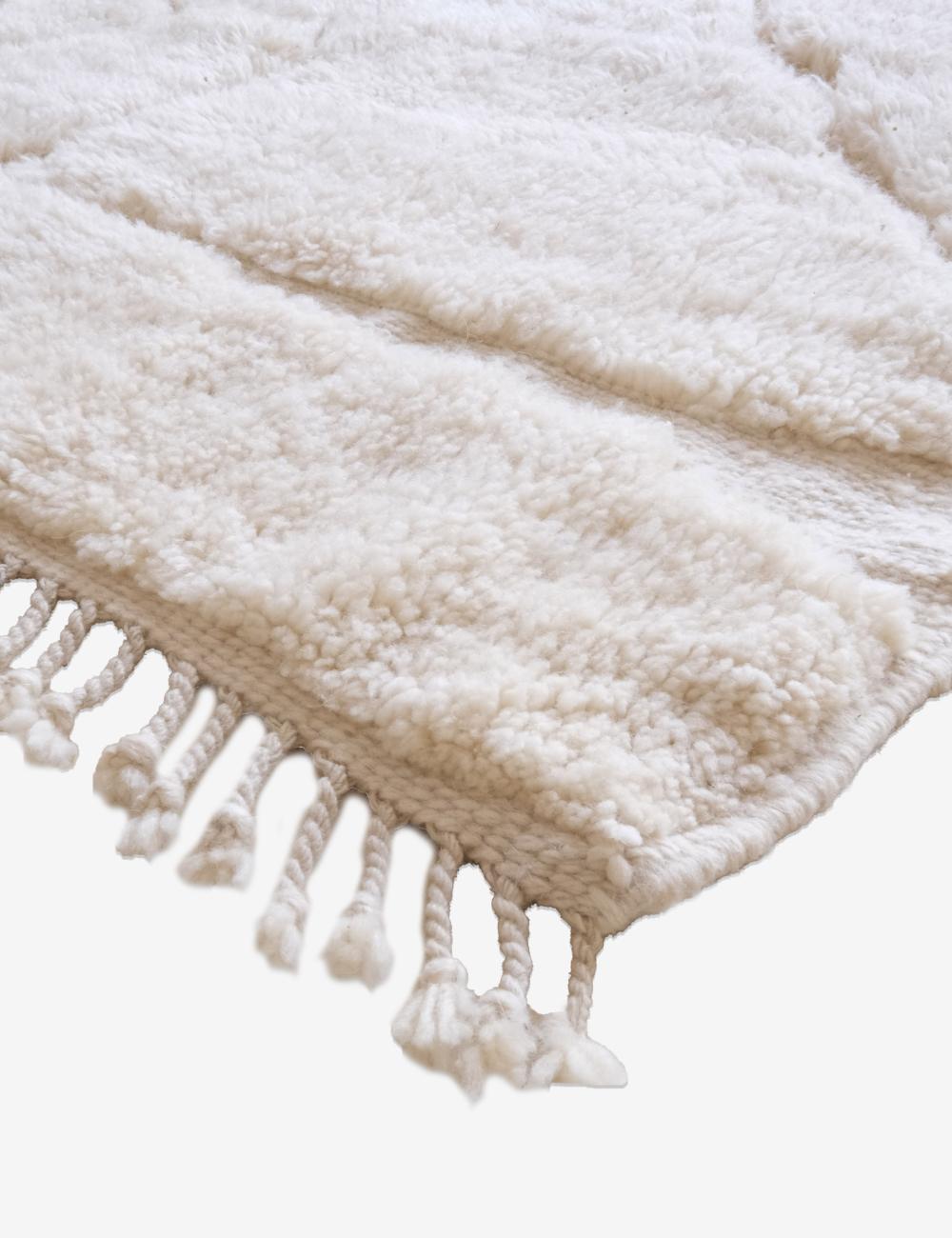 Small Luxury Beni Mrirt Rug 3.7 x 3.3 ft / 114 x 103 cm