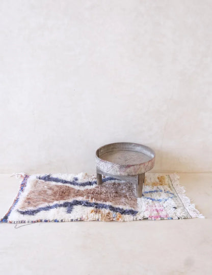 Small Hand-knotted Moroccan Wool Rug 3.8 x 2 ft / 116 x 61 cm - Surcoma