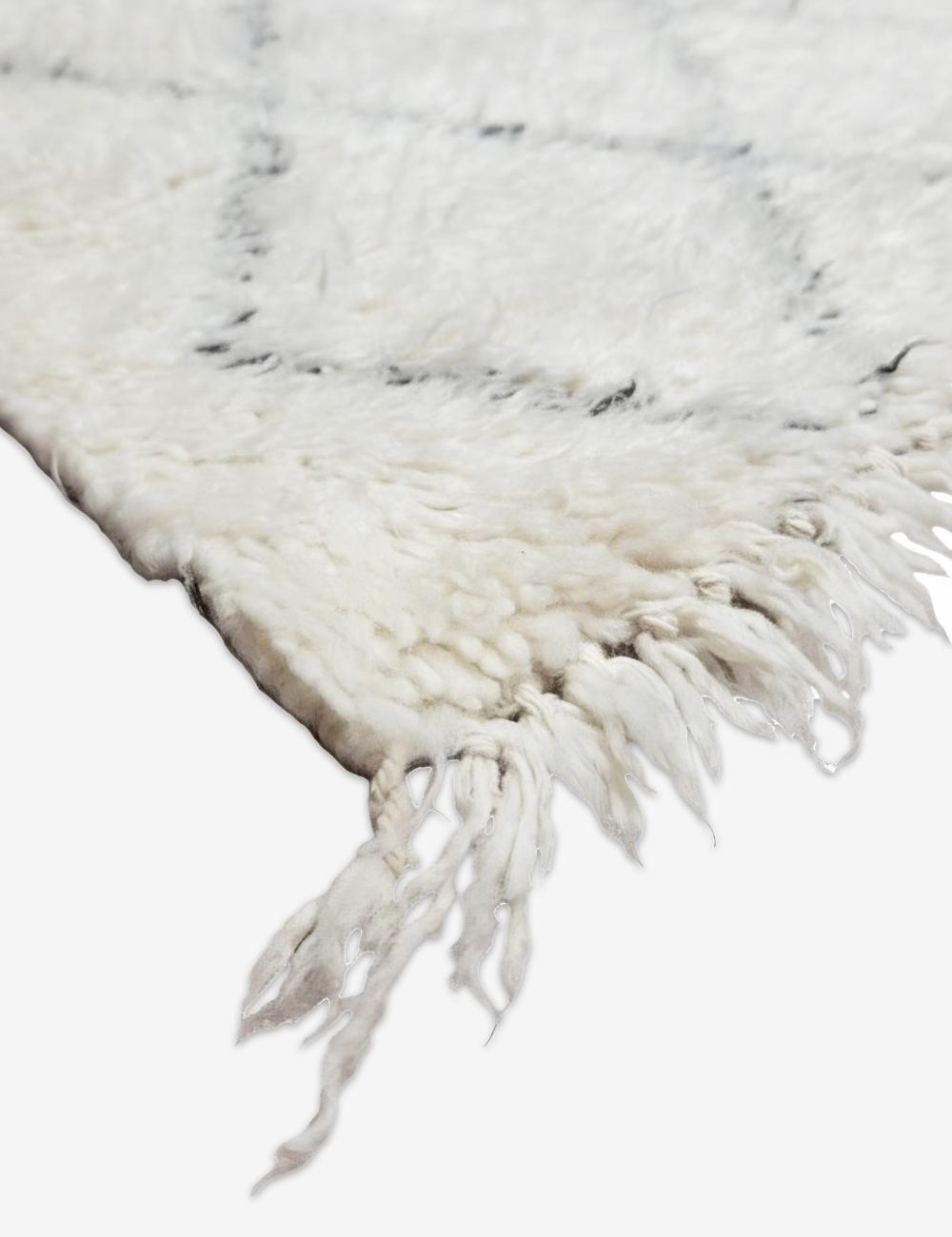 Small Moroccan Marmoucha Wool Rug - 3.8 x 2.2 ft / 116 x 67 cm