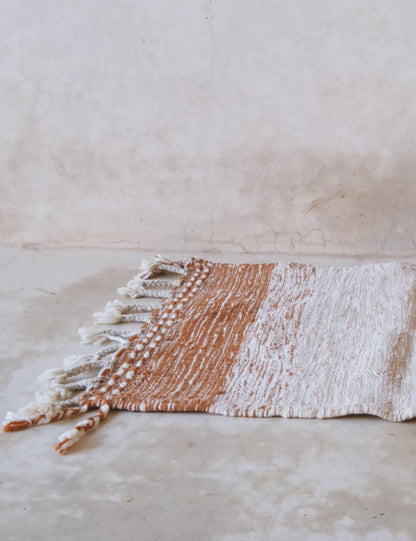 Small Moroccan Flatwoven Rug - 2.9 x 2.1 ft / 89 x 64 cm