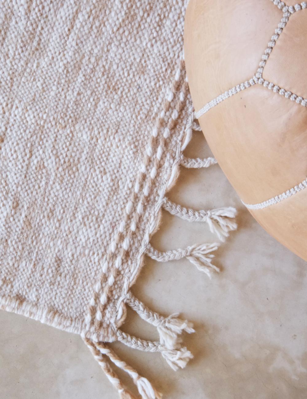 Small Moroccan Flatwoven Rug - 2.9 x 2.1 ft / 89 x 64 cm