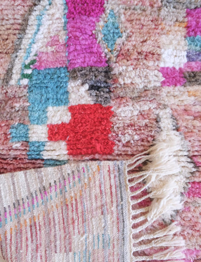 Small Moroccan Wool Rug 4.8 x 3.3 ft / 145 x 102 cm - Surcoma