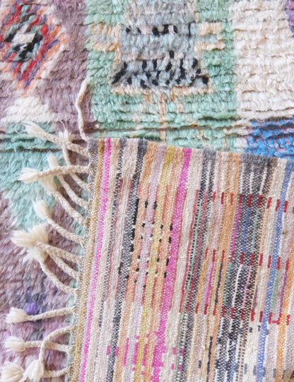 Small Moroccan Wool Rug 4.8 x 3.3 ft / 147 x 102 cm - Surcoma