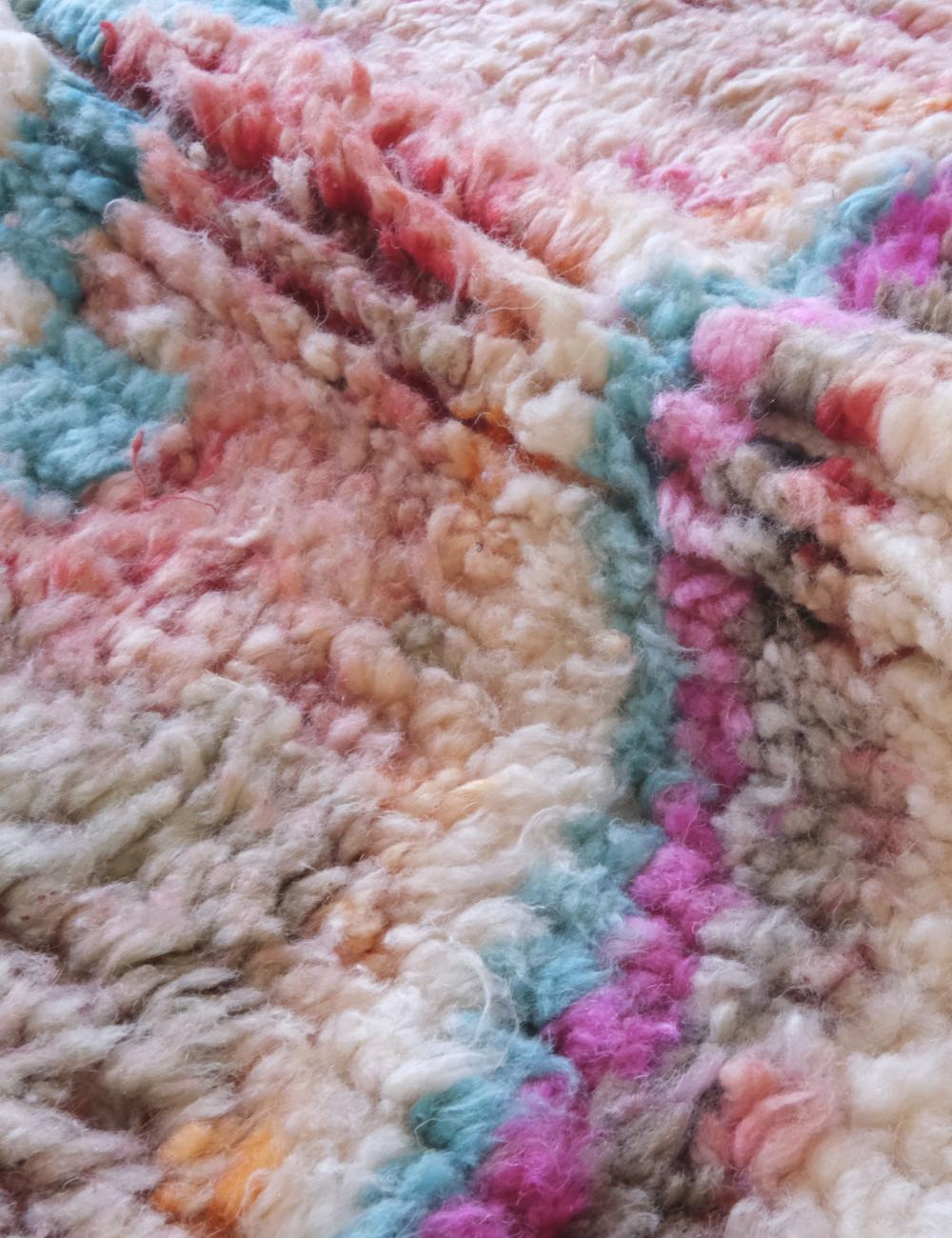 Small Moroccan Wool Rug 4.8 x 3.3 ft / 145 x 102 cm
