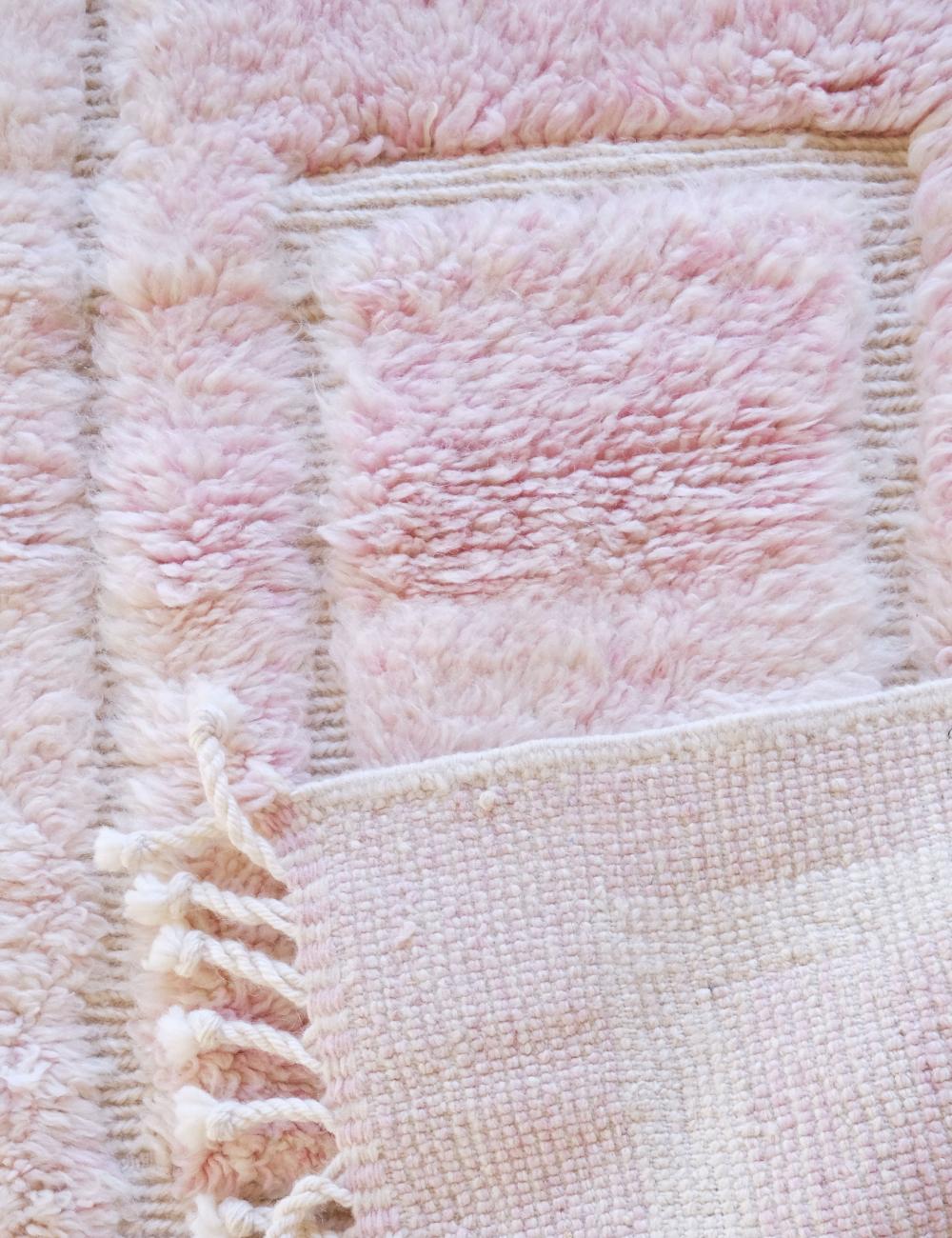 Small Beni Mrirt rug 3.8 x 2.6 ft / 117 x 82 cm