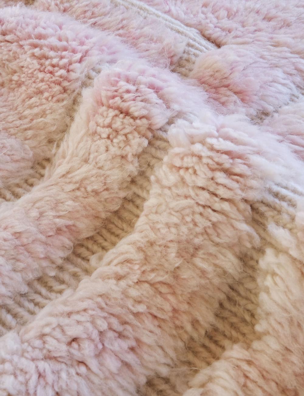 Small Beni Mrirt rug 3.8 x 2.6 ft / 117 x 82 cm