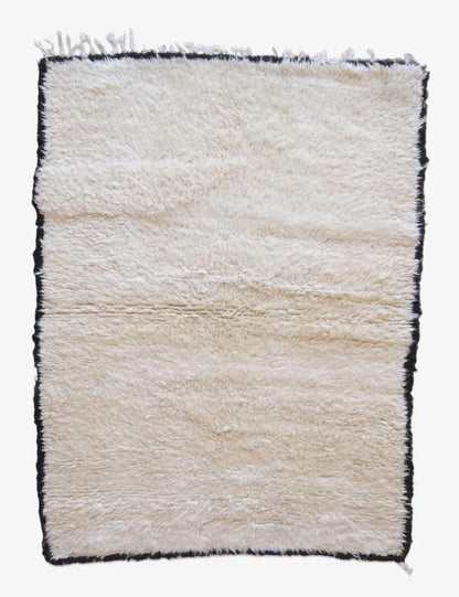 Solid Hand-Knotted Moroccan Wool Rug 5.6 x 4 ft / 170 x 123 cm - Surcoma