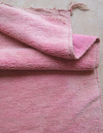 Solid Pink Moroccan Rug 8.3 x 5 ft / 254 x 155 cm - Surcoma