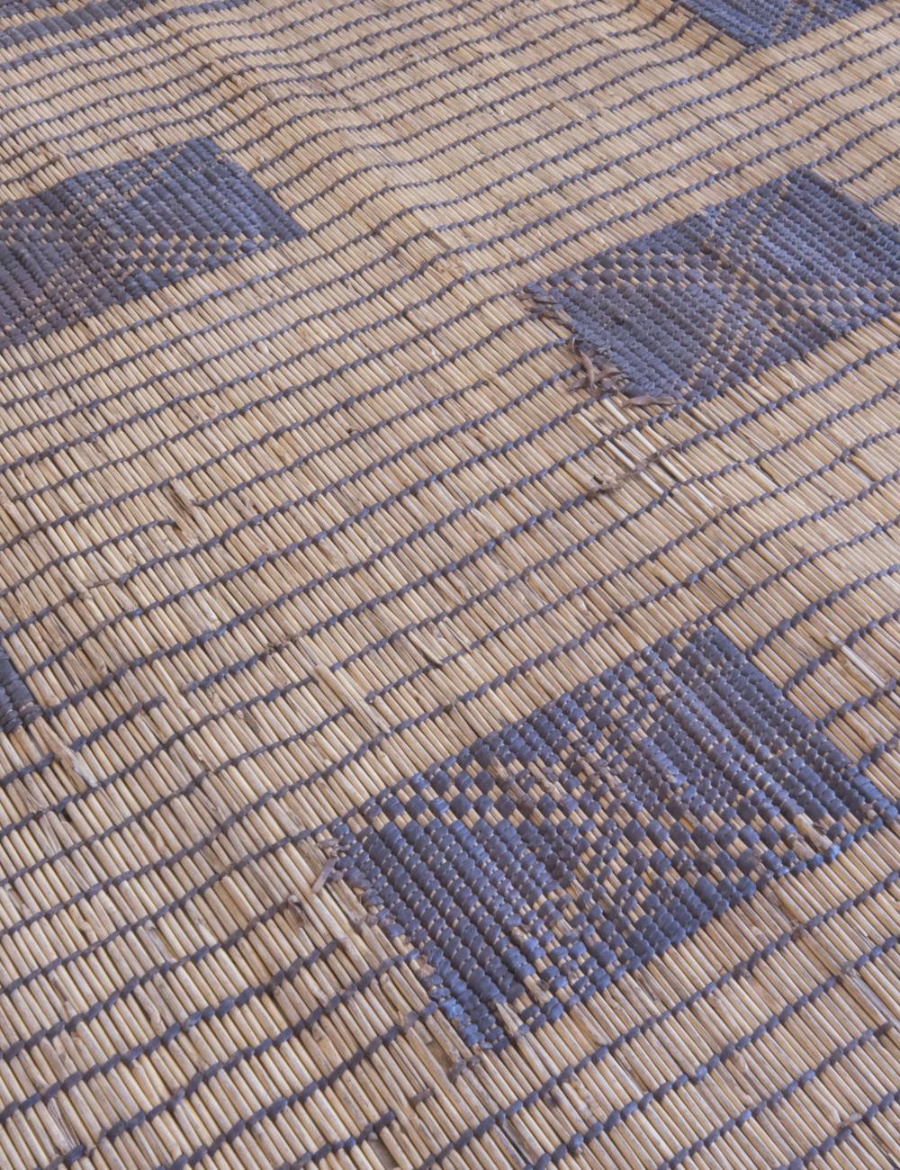 Mat Rugg Small Tuareg Mat Rug 3.11'×3.6' – Handwoven Saharan Reed | Surcoma