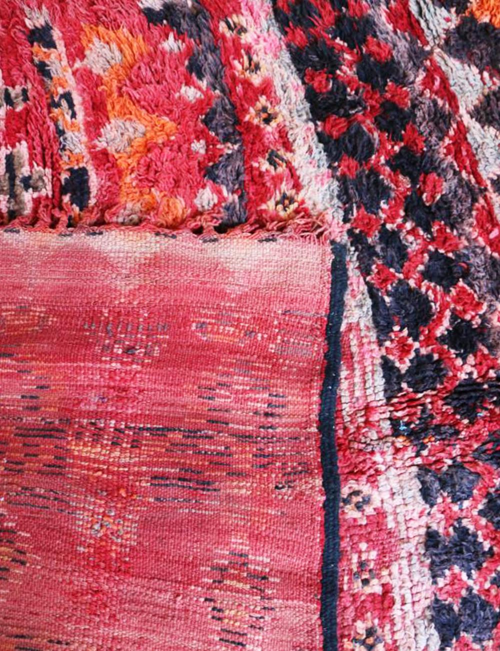 Tribal Geometric Carpet 10.4 x 5.3 ft / 317 x 164 cm