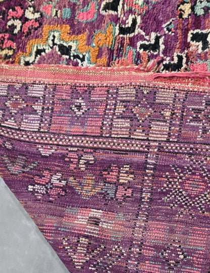 Moroccan Vintage Area Rug 9.5 x 5.9 ft / 290 x 181 cm