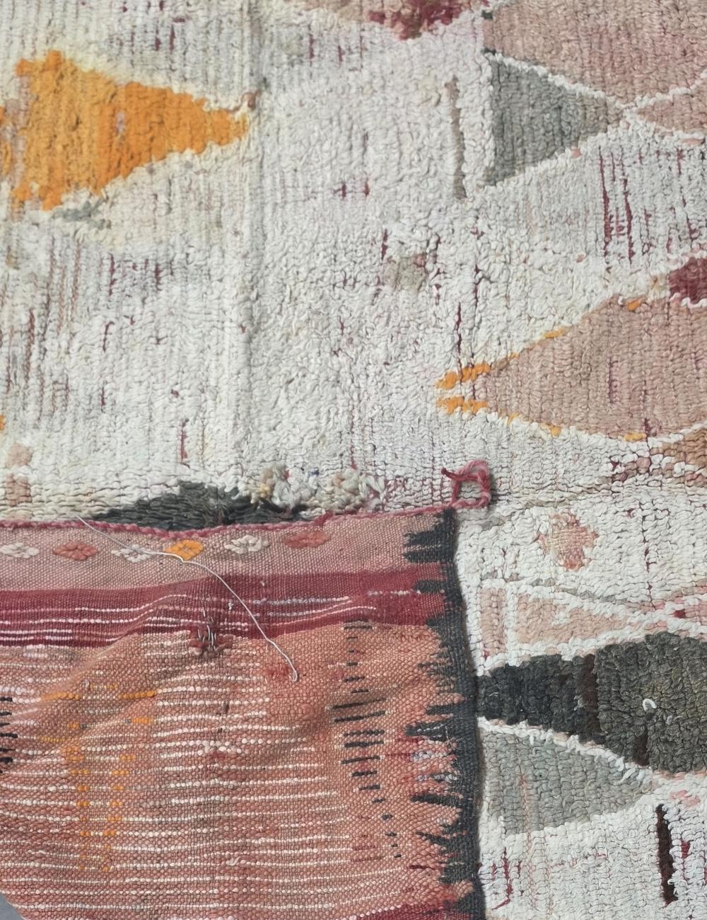 Abstract Berber Carpet 8.1 x 5.3 ft / 247 x 164 cm