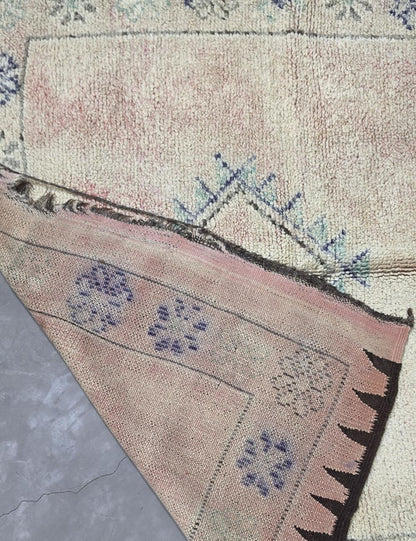 Vintage Ivory Moroccan Rug 11.3 x 5 ft / 345 x 154 cm