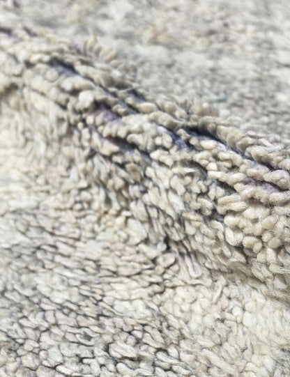 Minimalist Berber Carpet 8.9 x 5.5 ft / 272 x 170 cm
