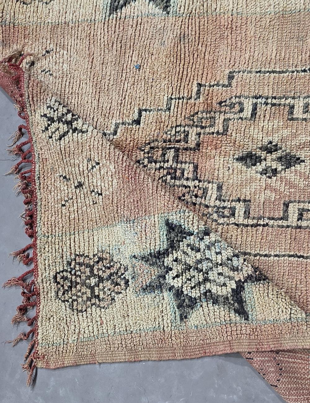 Soft Blush Moroccan Rug 9.7 x 5.3 ft / 296 x 164 cm