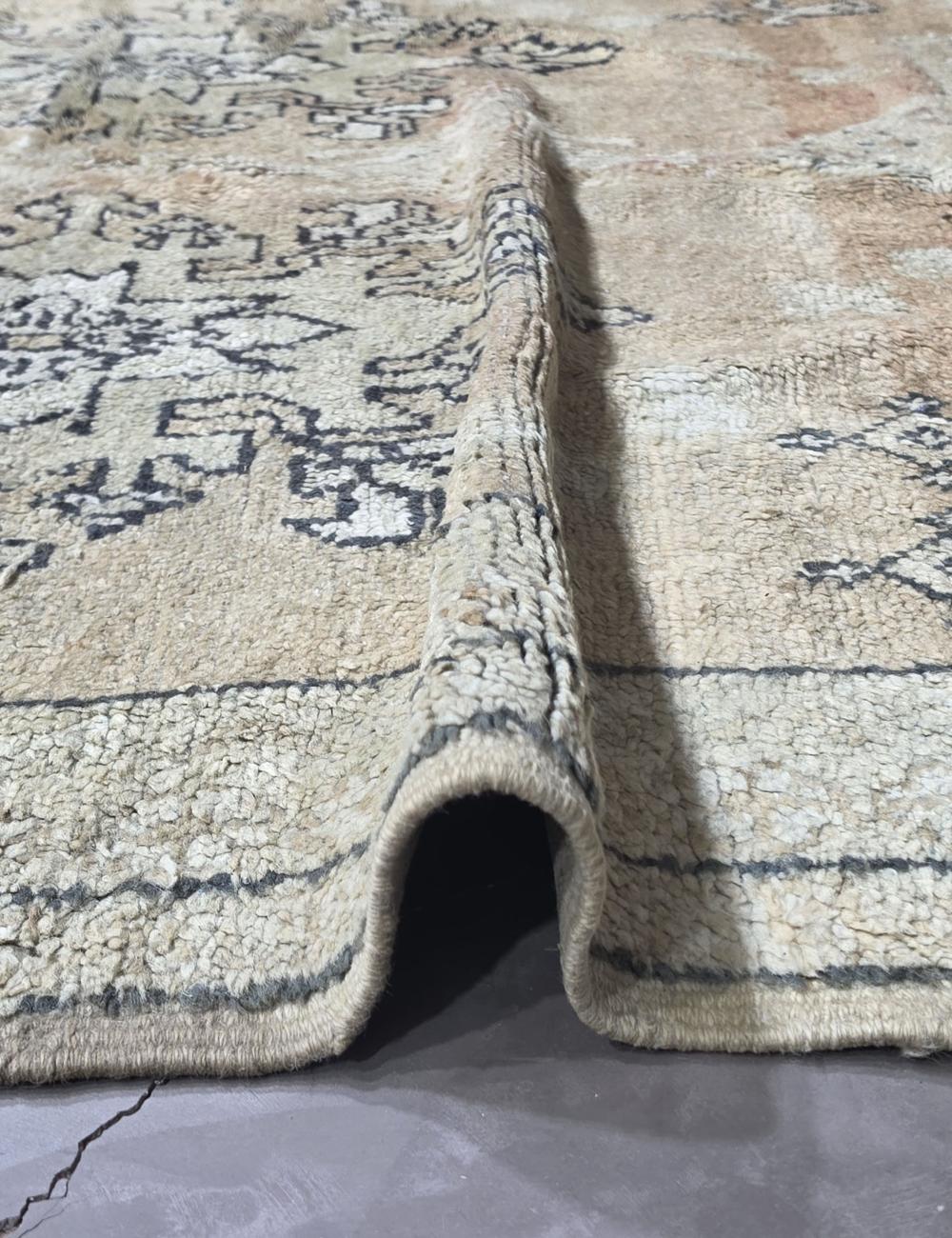 Ivory Berber Carpet 11.8 x 6.2 ft / 360 x 189 cm
