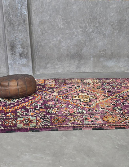 Moroccan Vintage Area Rug 9.5 x 5.9 ft / 290 x 181 cm