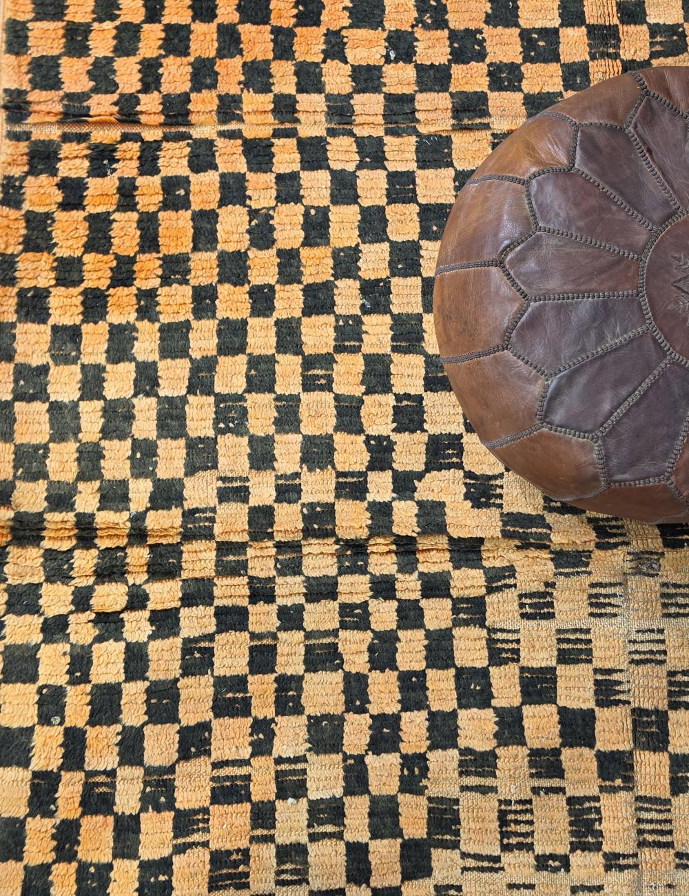 Checkered Moroccan Rug 7.4 x 5.6 ft / 227 x 171 cm
